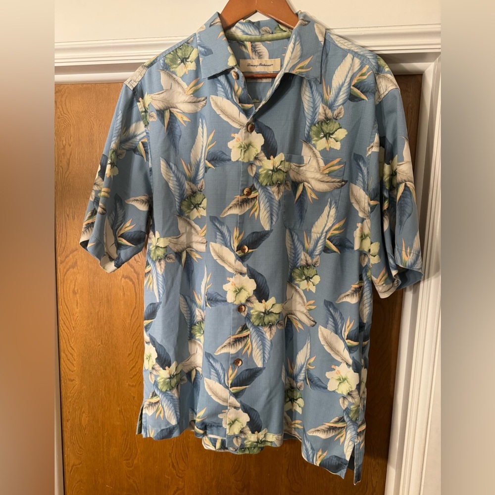 TOMMY BAHAMA Mens Silk Short Sleeve Shirt Tropical Hawaiian Large Blue